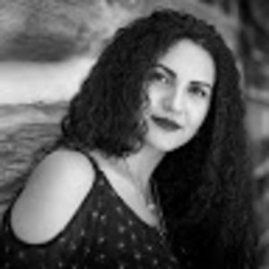 Meet your Posher, Saara